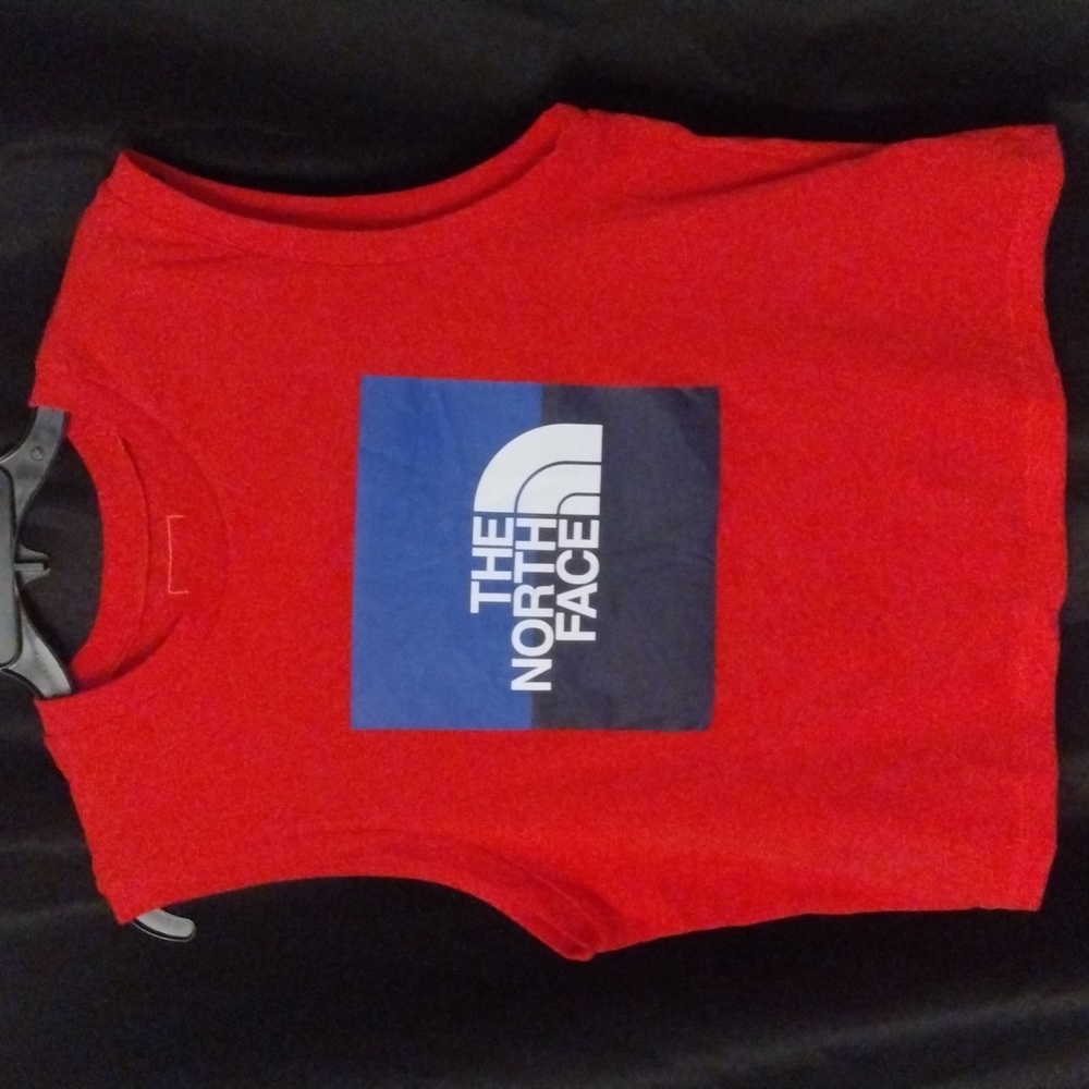 21. NWOT North Face Muscle Crop Tank
